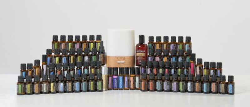 Die komplette doTERRA Kollektion ätherischer Öle